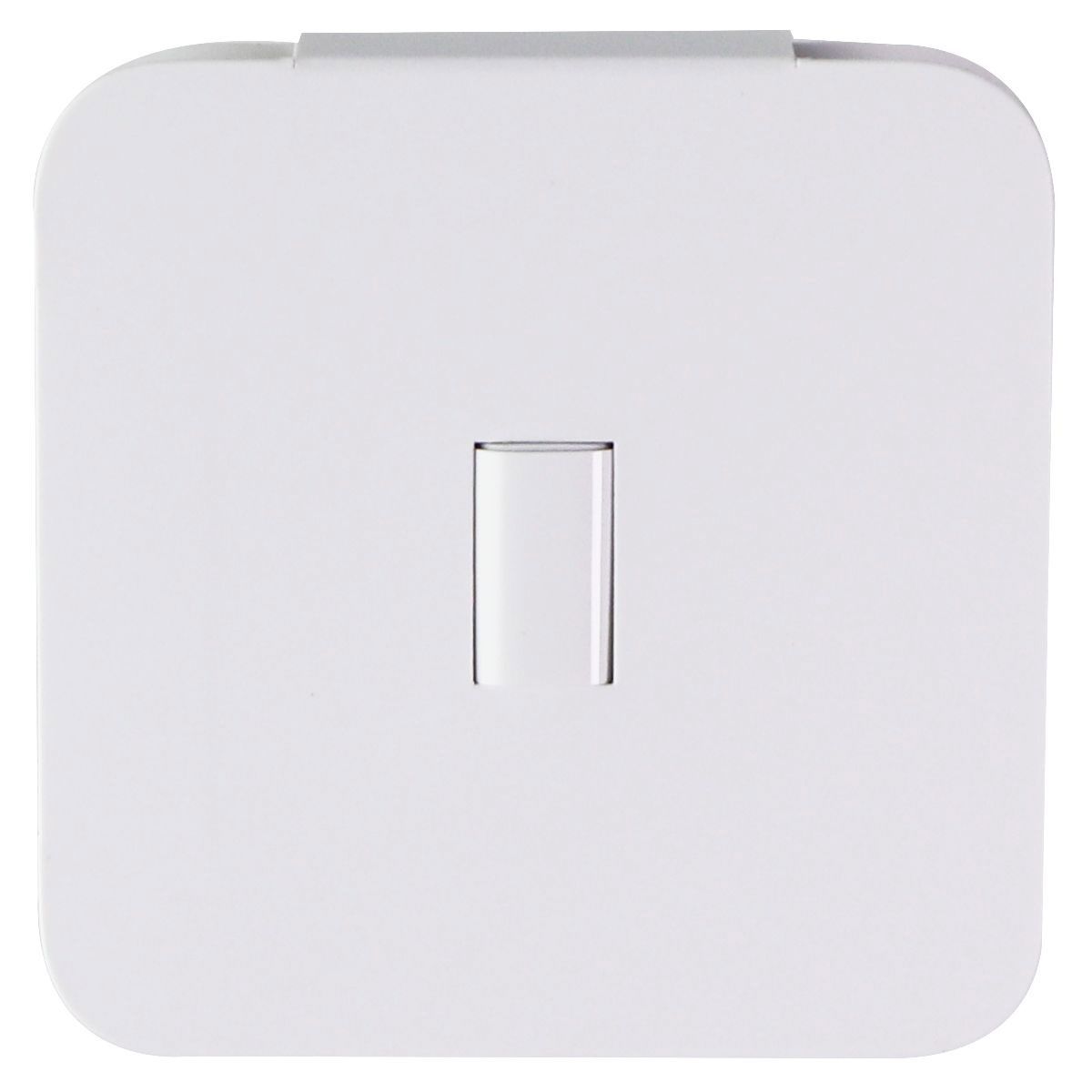 Apple Wired 8-Pin EarPods with In-Line Mic/Remote (IN BOX) - White (A1748) Portable Audio - Headphones Apple - Simple Cell Bulk Wholesale Pricing - USA Seller