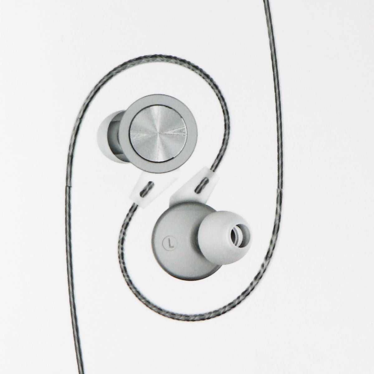 Hottips Elite Wired 3.5mm Hi-Fi Stereo EarBuds with In-line Remote/Mic - Silver Portable Audio - Headphones Hottips - Simple Cell Bulk Wholesale Pricing - USA Seller