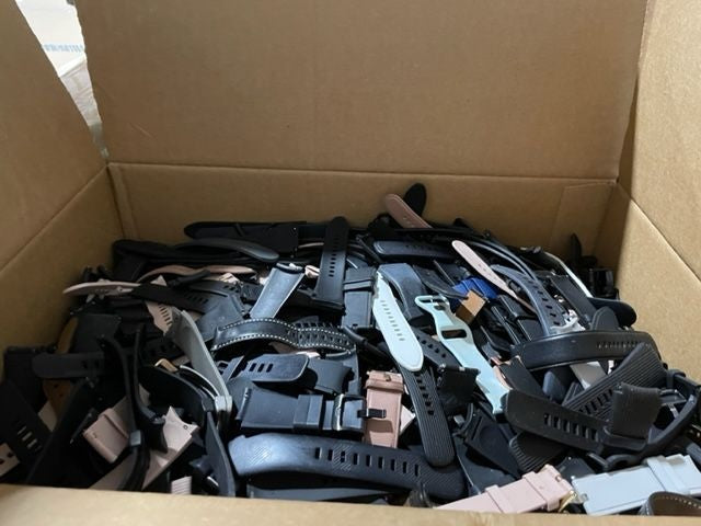 47,000 Unsorted Smartwatch Bands Approximately 32k Apple & 15k Samsung Smart Watch Accessories - Watch Bands Unbranded - Simple Cell Bulk Wholesale Pricing - USA Seller