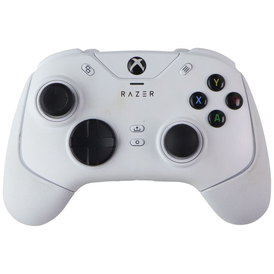 Razer Wolverine V2 Chroma Wired Gaming Pro Controller - White (RZ04-0401)