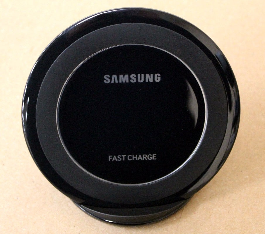 Samsung Fast Charge Qi Wireless Charging Stand Pad & Wall Adapter EP-NG930 Cell Phone - Chargers & Cradles Samsung - Simple Cell Bulk Wholesale Pricing - USA Seller