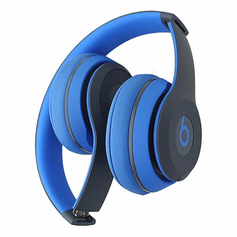 Beats by Dr. cheapest Dre Beats Solo2 Wireless in blue